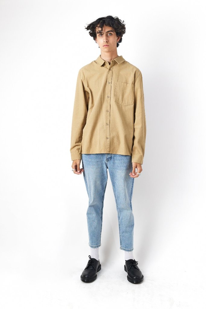 Davy Shirt | Khaki - Visual Media Number 1 of 3