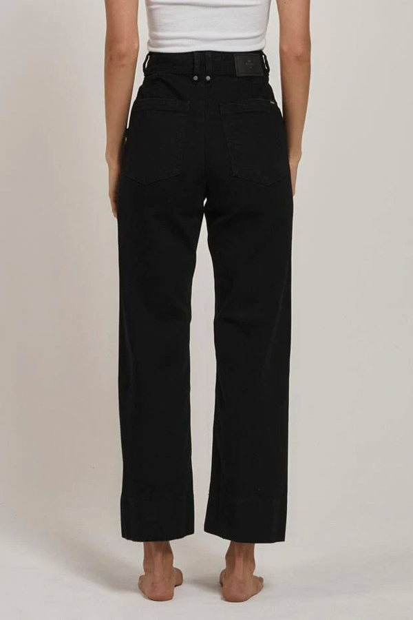 Belle Stretch Jean | Black Rinse - Main Image Number 2 of 3