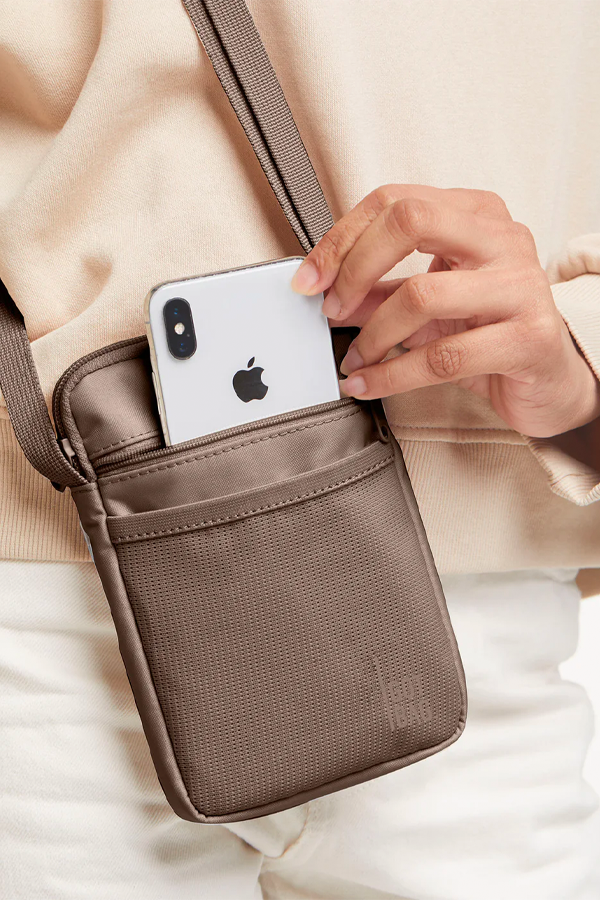 Nano Bag (Monochrome) | Oyster - Visual Media Number 3 of 4