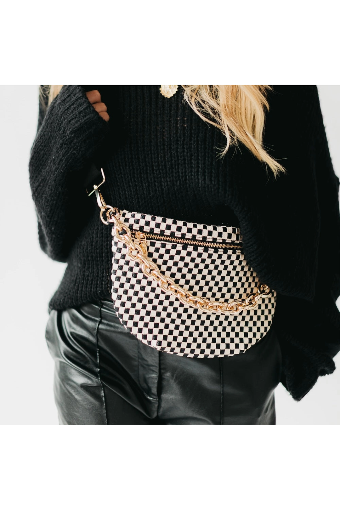 Bold Metal Chain Shoulder Strap - Visual Media Number 2 of 2
