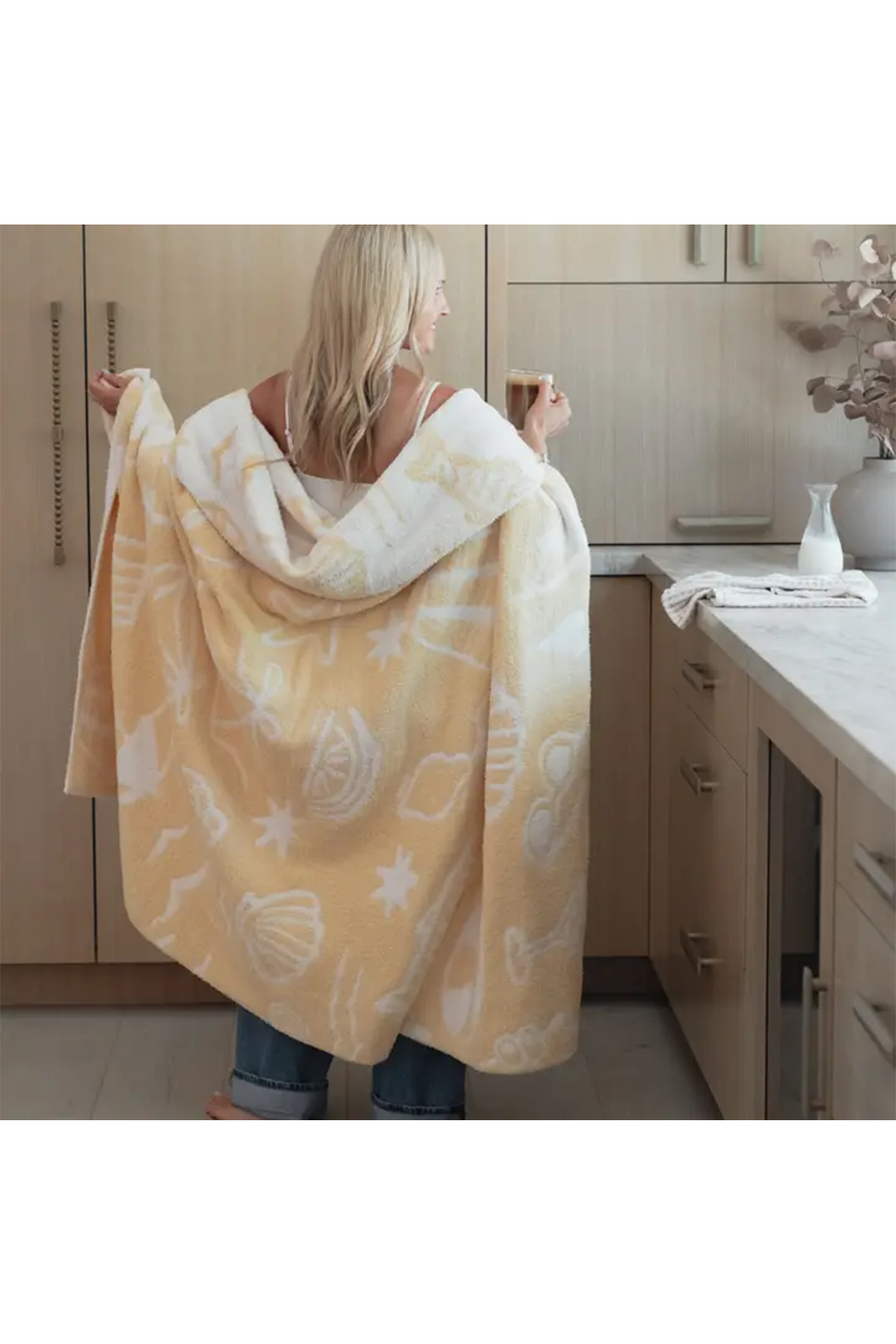 Amalfi Luxe Home Blanket | Golden Haze & Cream - Visual Media Number 1 of 2