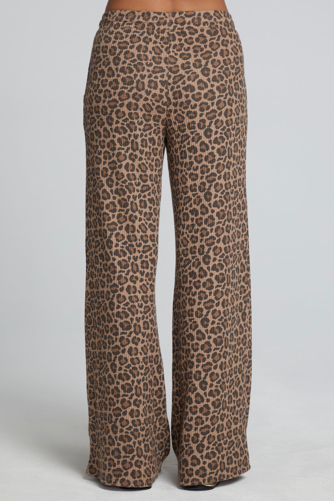 Jorgia Pants | Leopard - Visual Media Number 2 of 4
