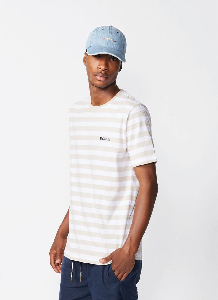 B. Nostalgic Curve Brim Hat Denim - Thumbnail Image Number 3 of 3
