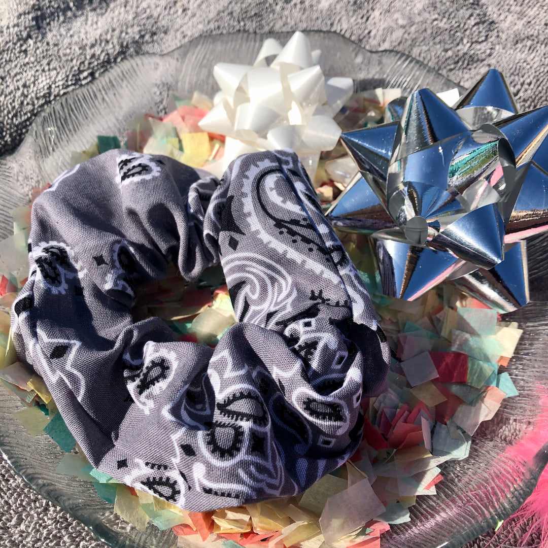 Bandana Scrunchie | Grey - Visual Media Number 1 of 1