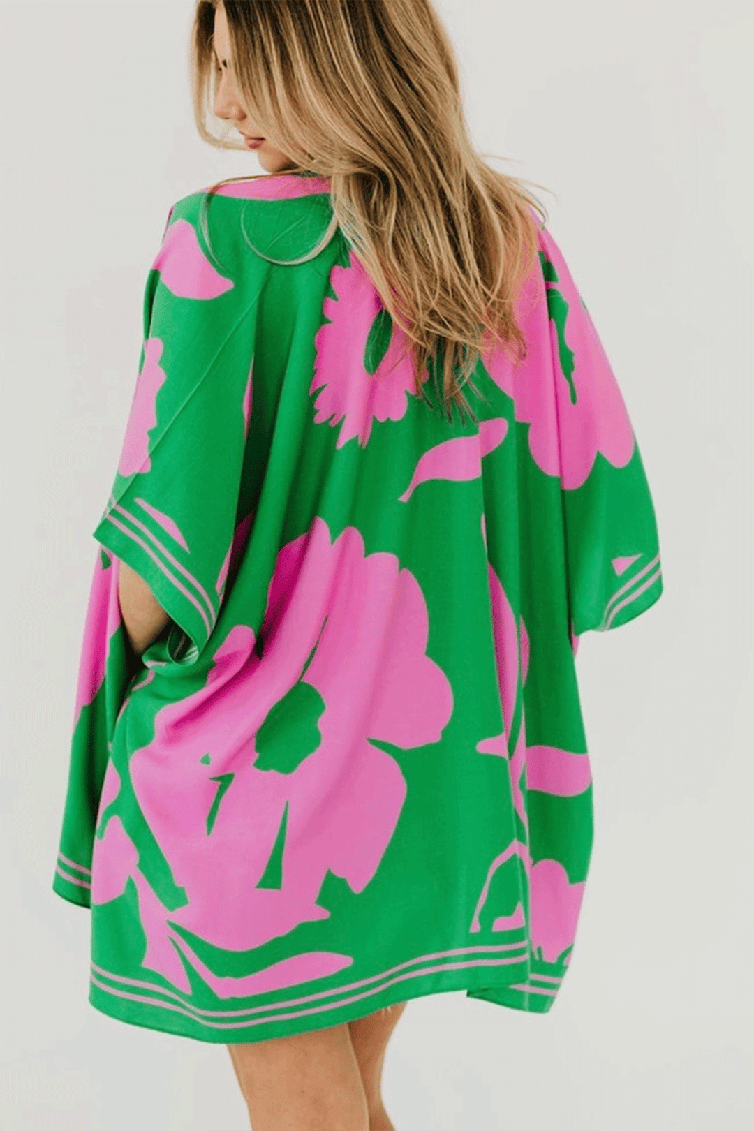 Island Breeze Kimono - Visual Media Number 2 of 2
