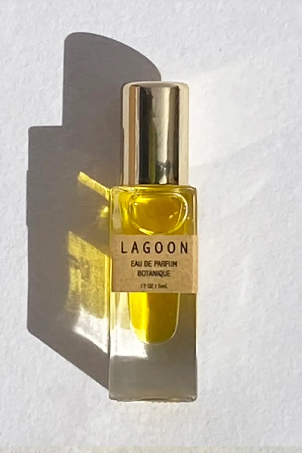 Lagoon Botanical Parfum Roller 5mL - Visual Media Number 1 of 1