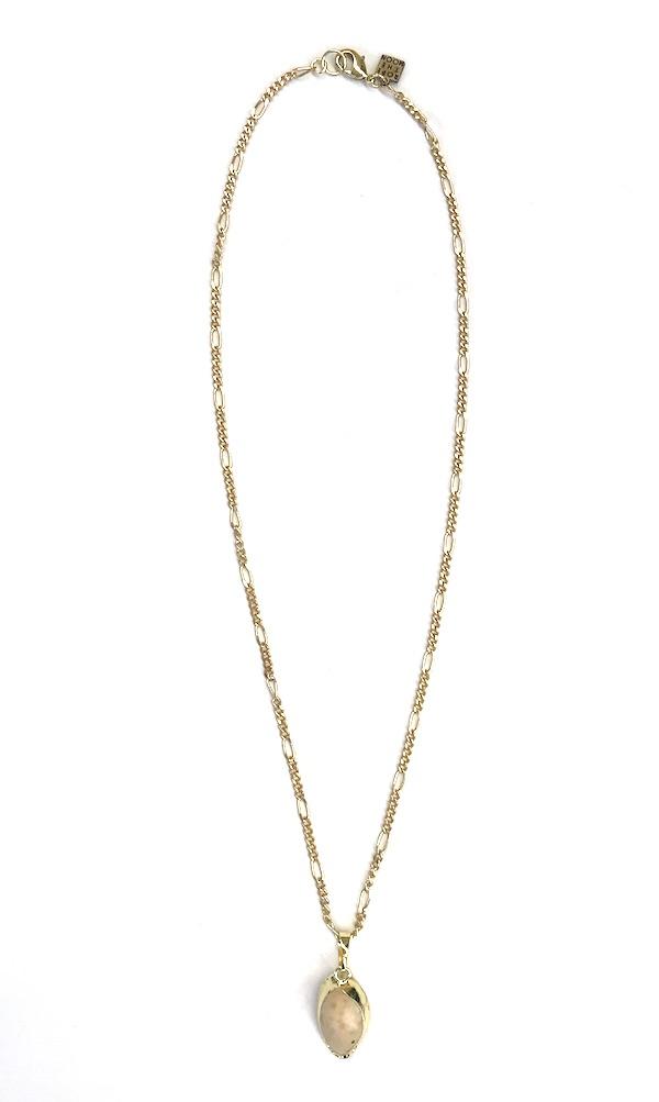 Golden Shell Necklace - Visual Media Number 1 of 2
