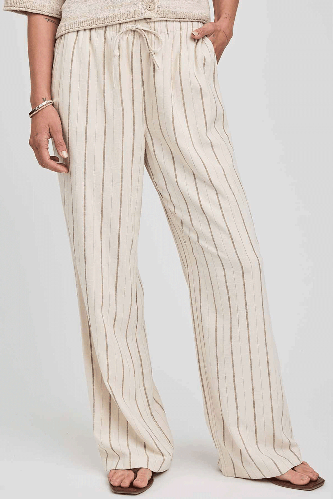 Finley Pant | Linen Stripe - Visual Media Number 2 of 3