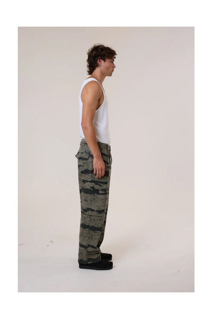 Transmission Slacker Cargo Pant | Black Tiger - Thumbnail Image Number 2 of 2
