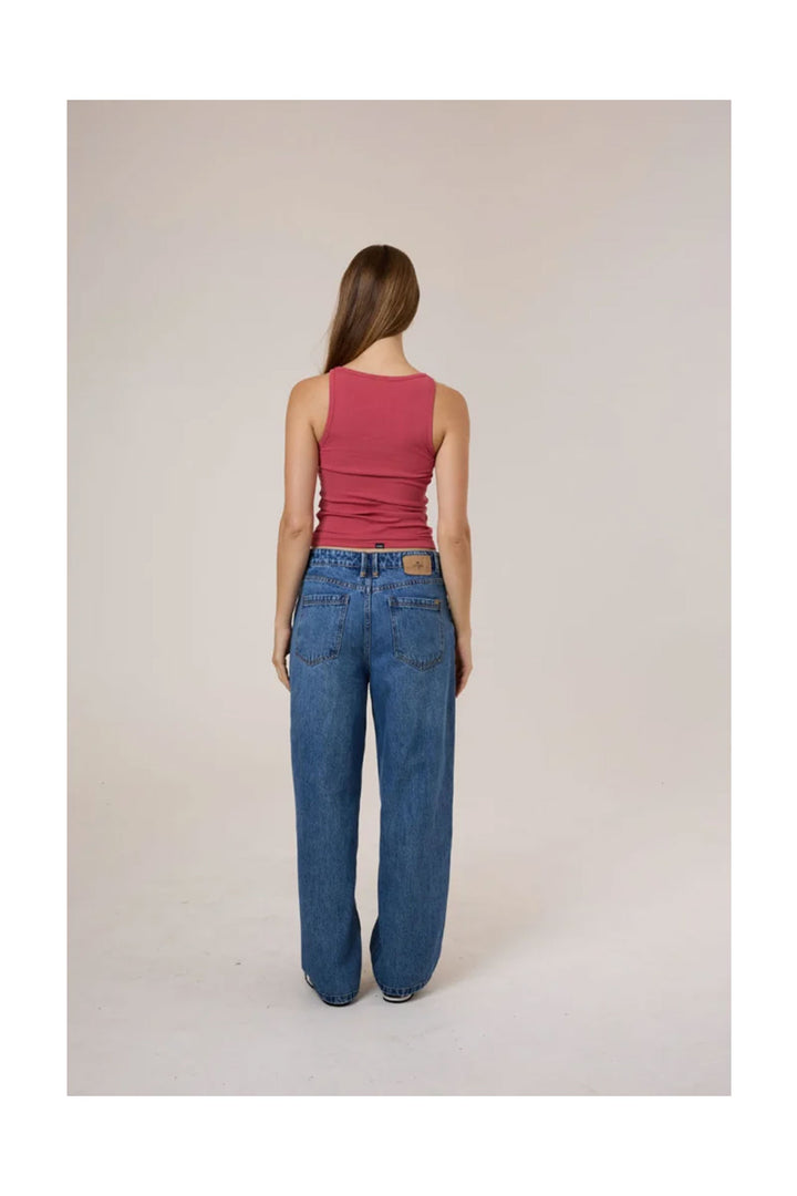 Minimal Thrills Scoop Tank | Redwood - Thumbnail Image Number 2 of 3
